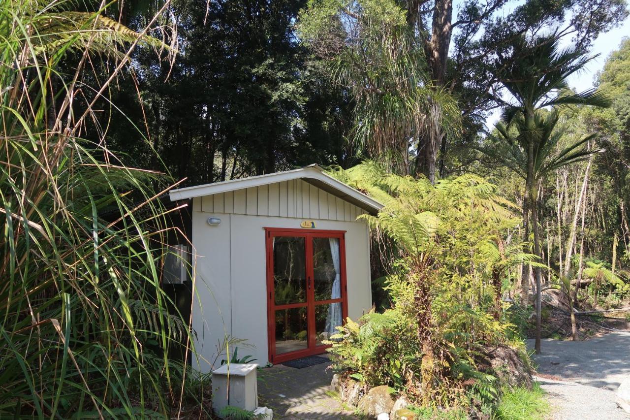 Te Nikau Retreat Villa Punakaiki Room photo